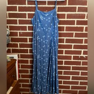 Gap woman’s size 6 midi sundress